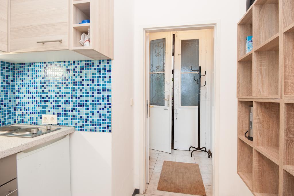 Royal Resort Apartments Westbahnhof Vienna Esterno foto