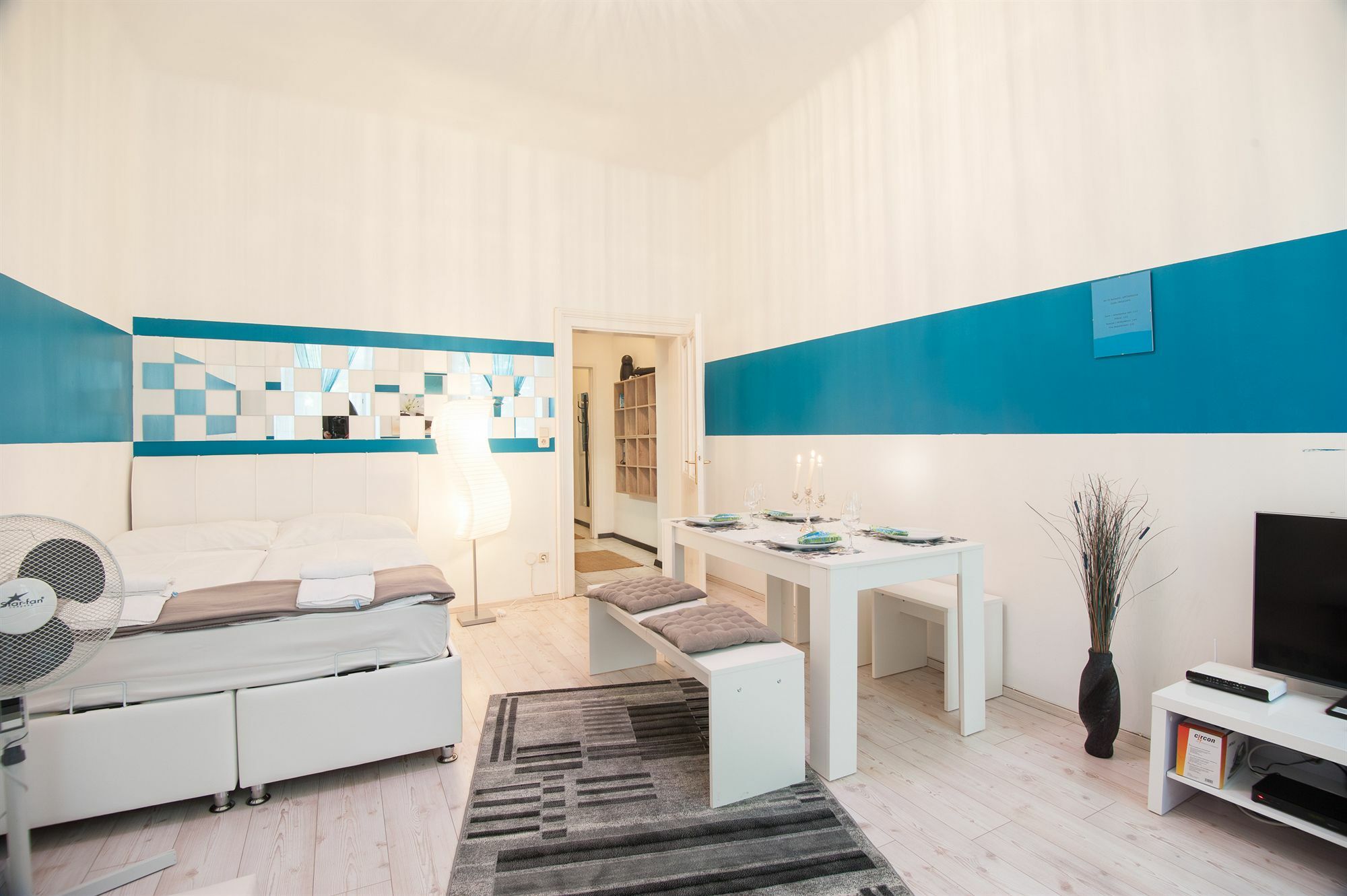 Royal Resort Apartments Westbahnhof Vienna Esterno foto