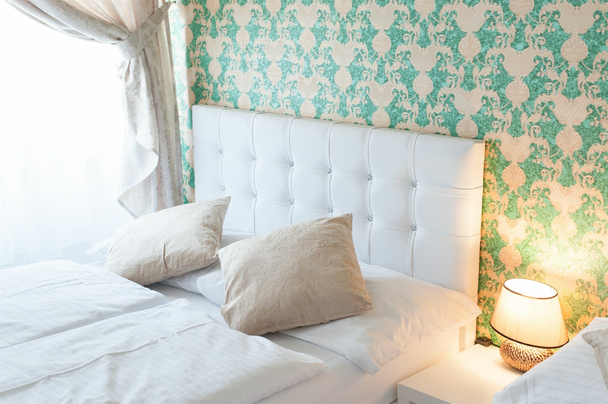 Royal Resort Apartments Westbahnhof Vienna Esterno foto